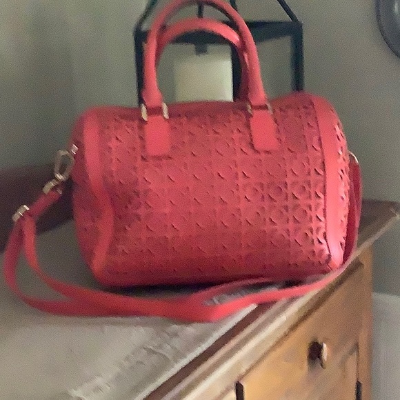 Tory Burch Robinson Middy Cutout Purse - Picture 2 of 6